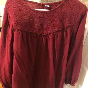 Maroon embossed detail blouse sz L